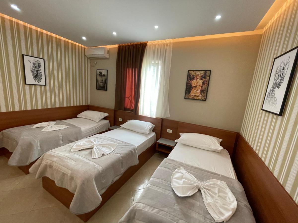 Hotel Emigranti Shkodër Buitenkant foto